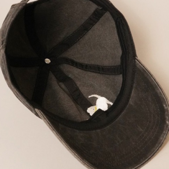 Labrador Dog Embroidered Baseball Hat Cap NWT - Picture 6 of 6